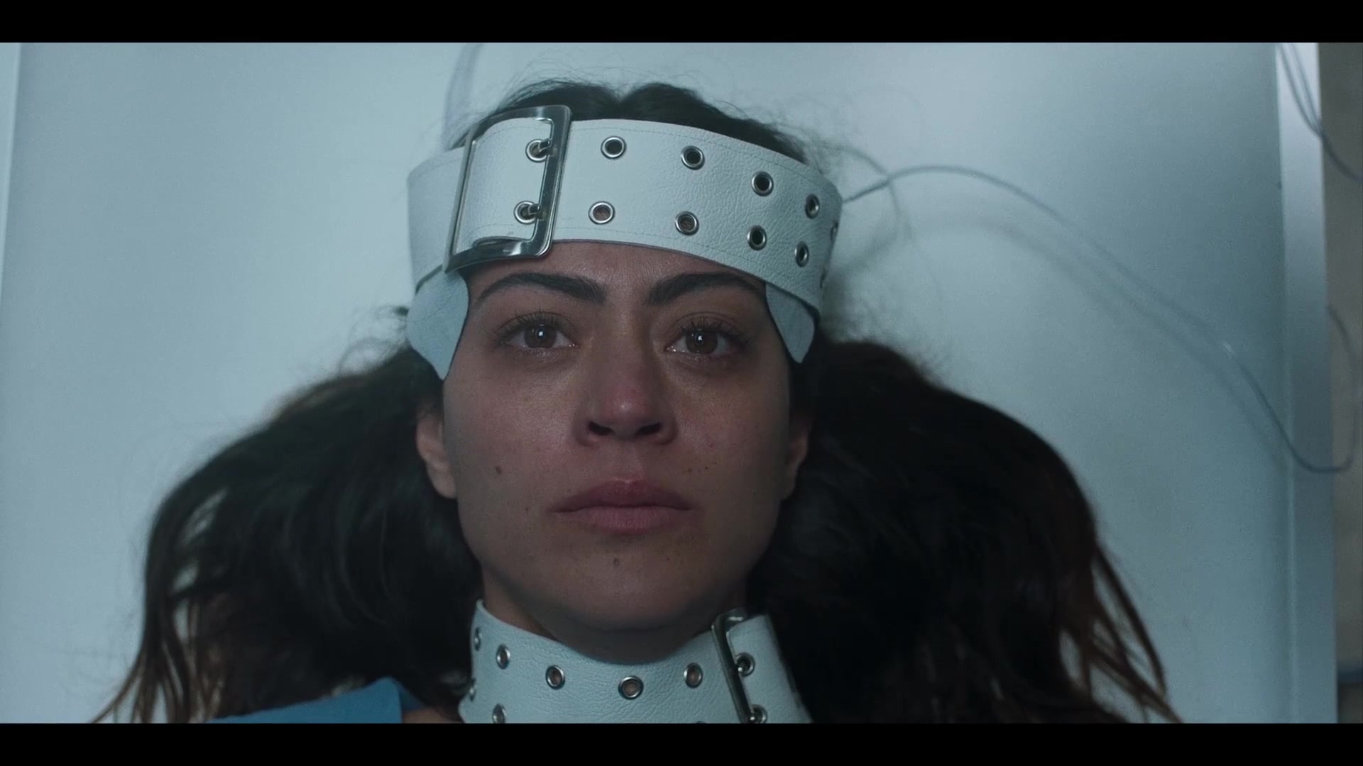 Безумие (2021) 5 серия