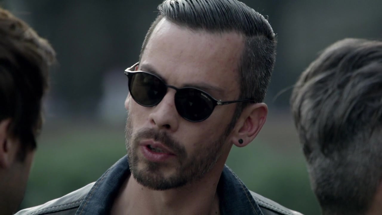 Беглецы 4 серия