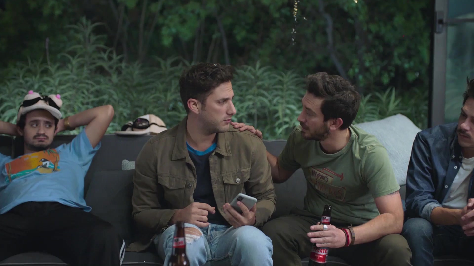 Как выжить, будучи одиноким 3 серия Как выжить, будучи одиноким 3 серия