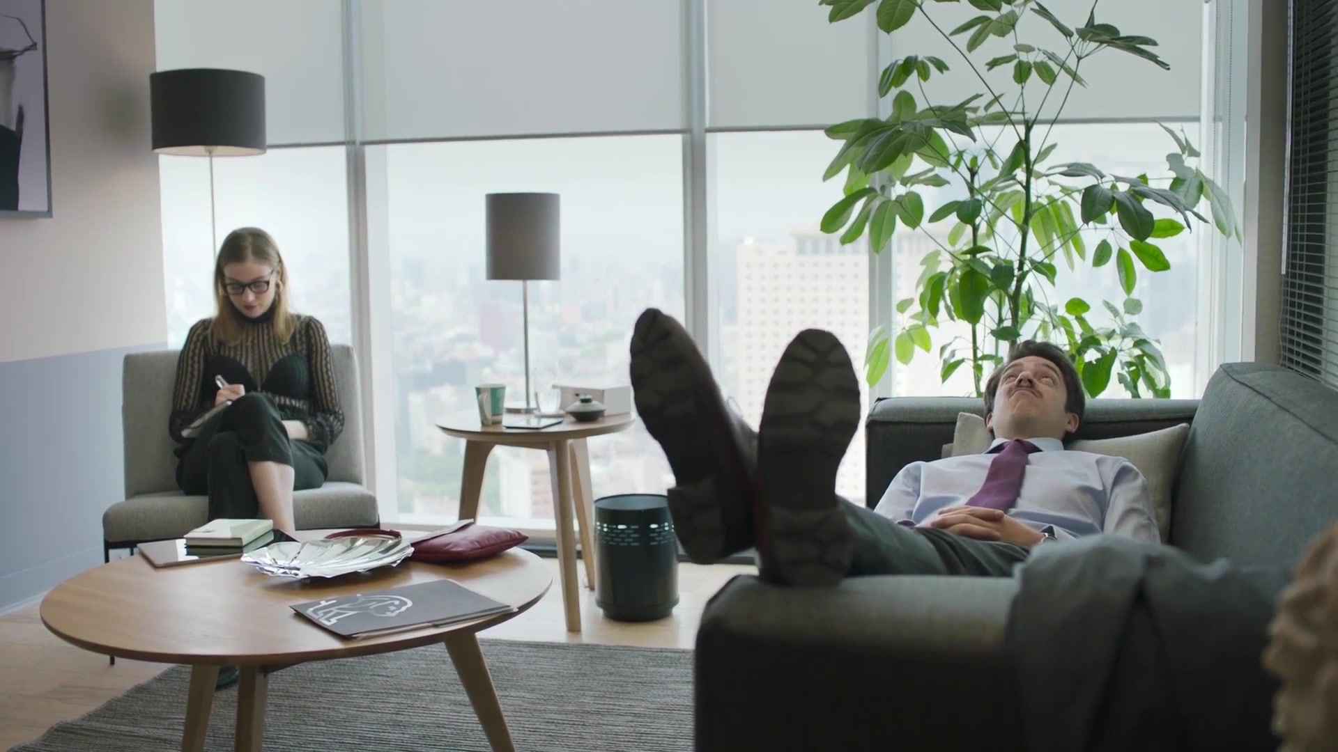 Как выжить, будучи одиноким 4 серия Как выжить, будучи одиноким 4 серия