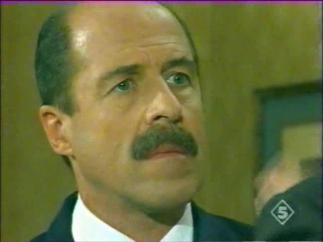 Первая любовь 100 серия Первая любовь 100 серия