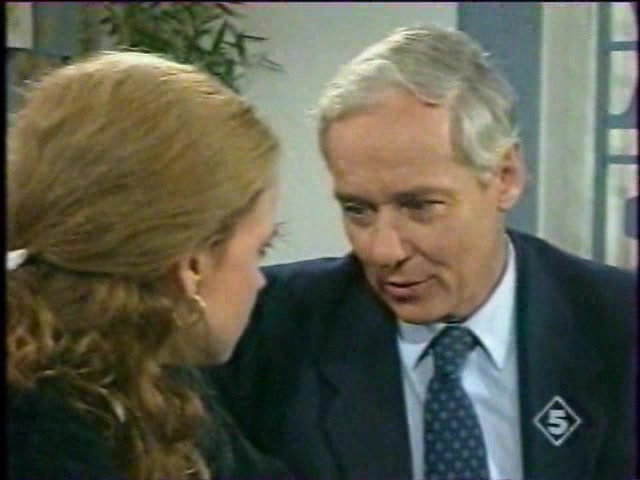 Первая любовь 124 серия Первая любовь 124 серия