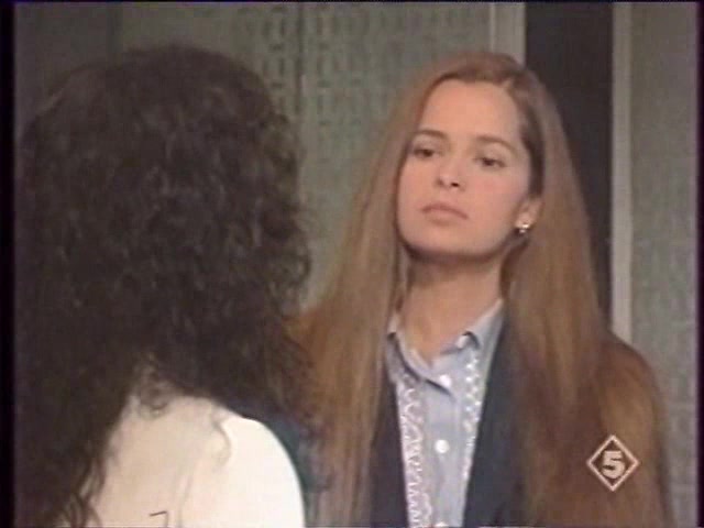 Первая любовь 22 серия Первая любовь 22 серия