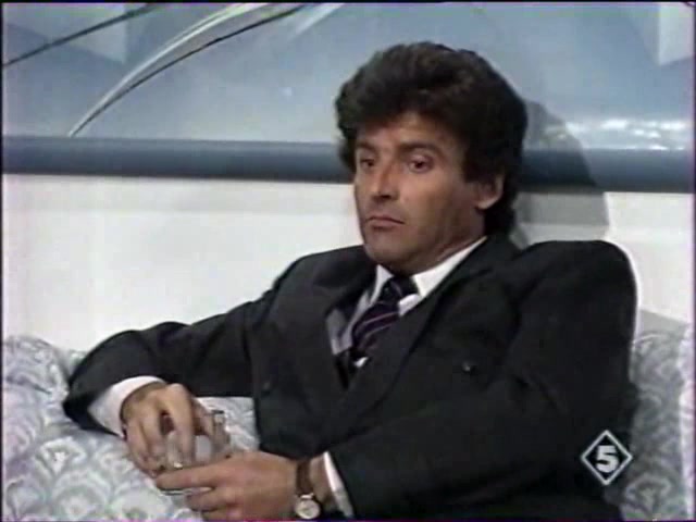 Первая любовь 24 серия Первая любовь 24 серия