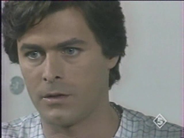 Первая любовь 33 серия Первая любовь 33 серия