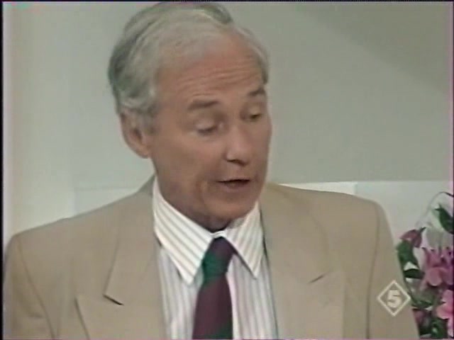 Первая любовь 35 серия Первая любовь 35 серия