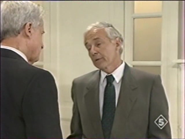 Первая любовь 42 серия Первая любовь 42 серия