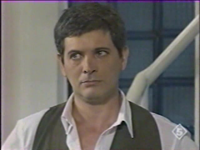 Первая любовь 63 серия Первая любовь 63 серия