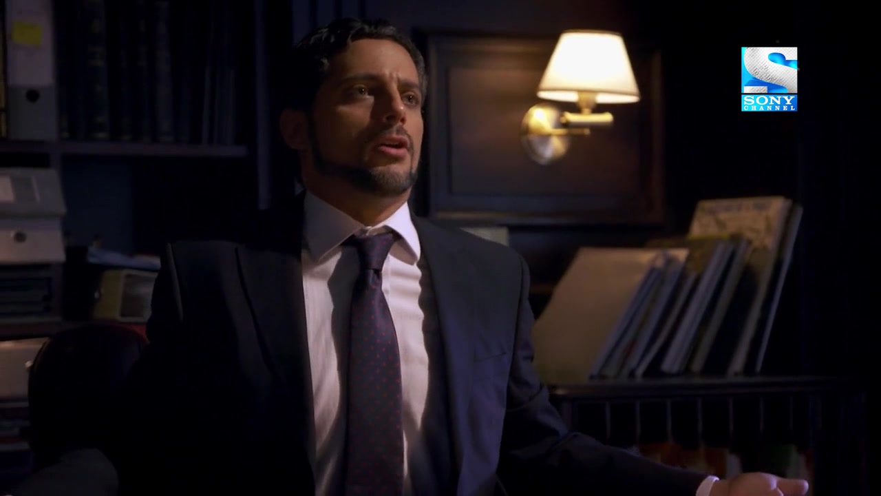 Среди каннибалов 1 серия Среди каннибалов 1 серия