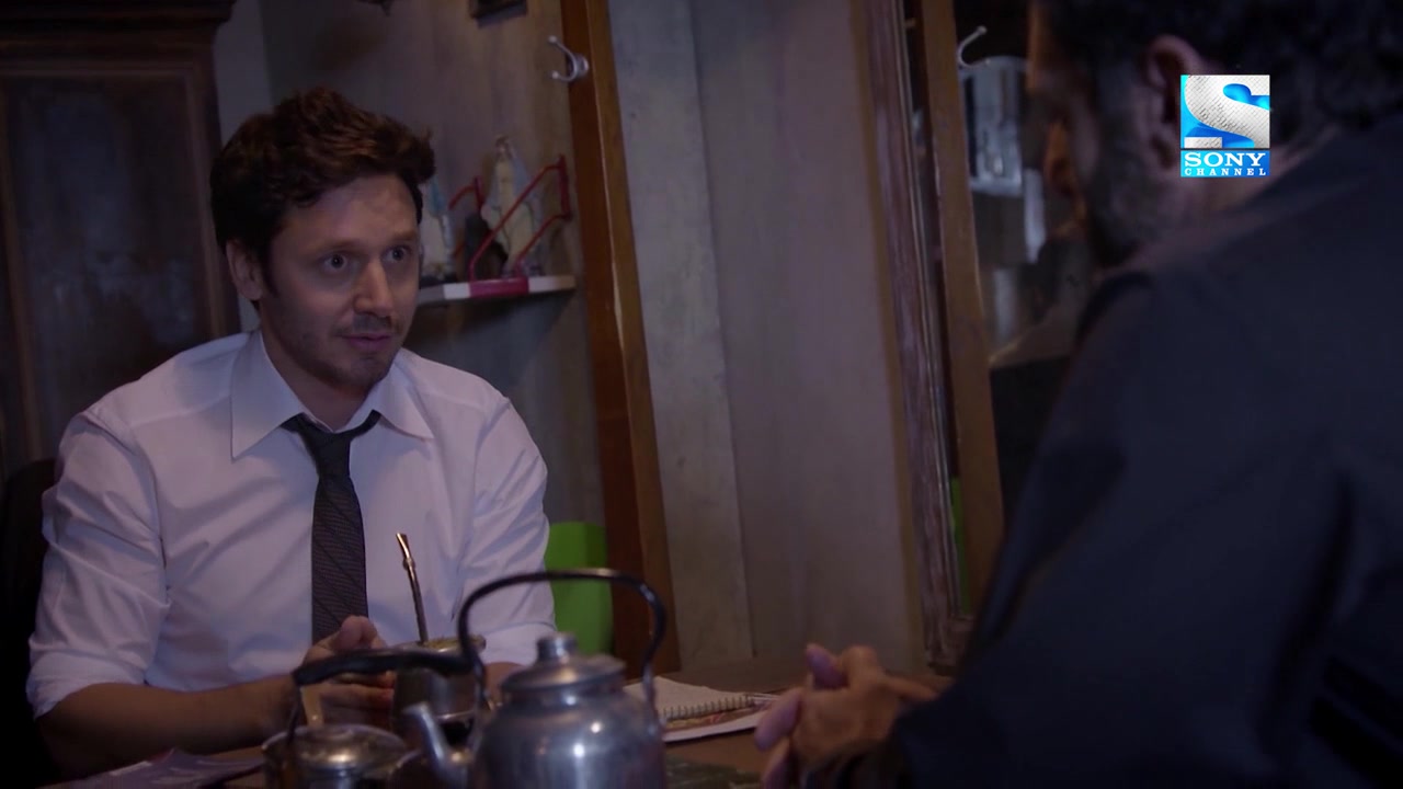 Среди каннибалов 13 серия