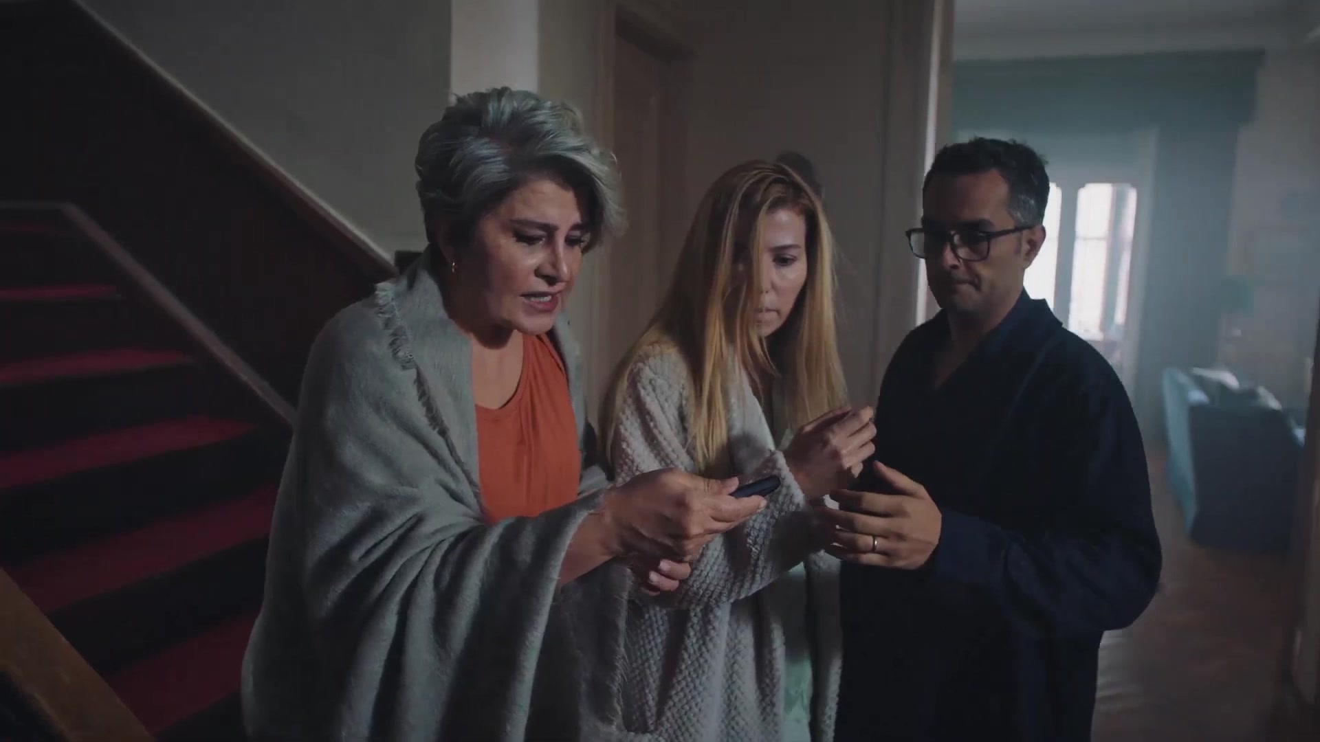 Девушка за стеклом 4 серия Девушка за стеклом 4 серия