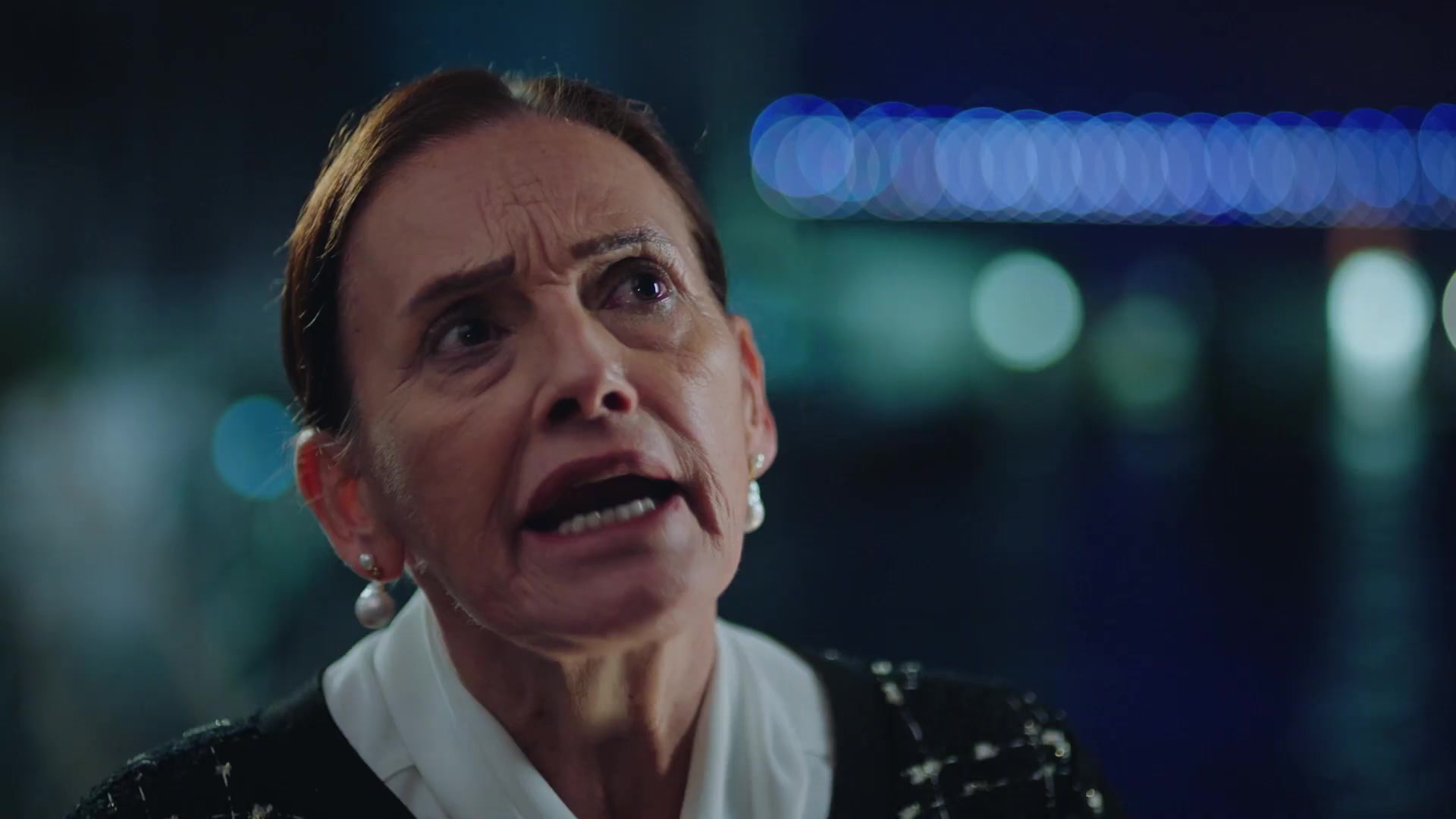 Девушка за стеклом 5 серия Девушка за стеклом 5 серия