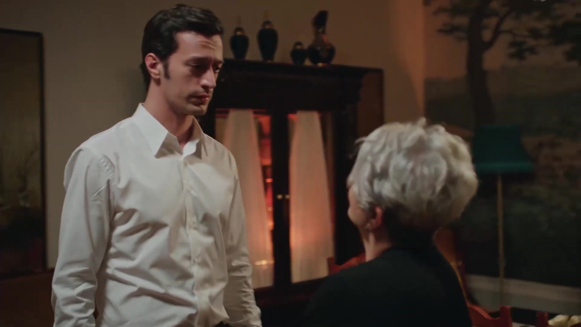 Девушка за стеклом 4 серия Девушка за стеклом 4 серия