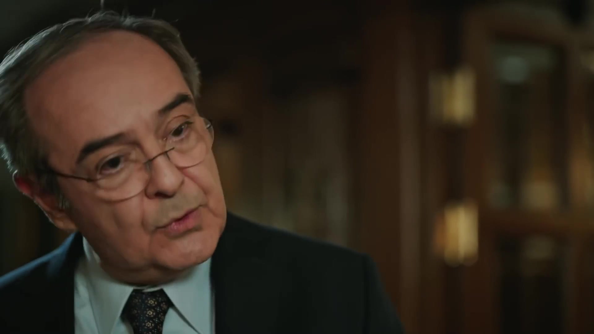 Девушка за стеклом 8 серия Девушка за стеклом 8 серия