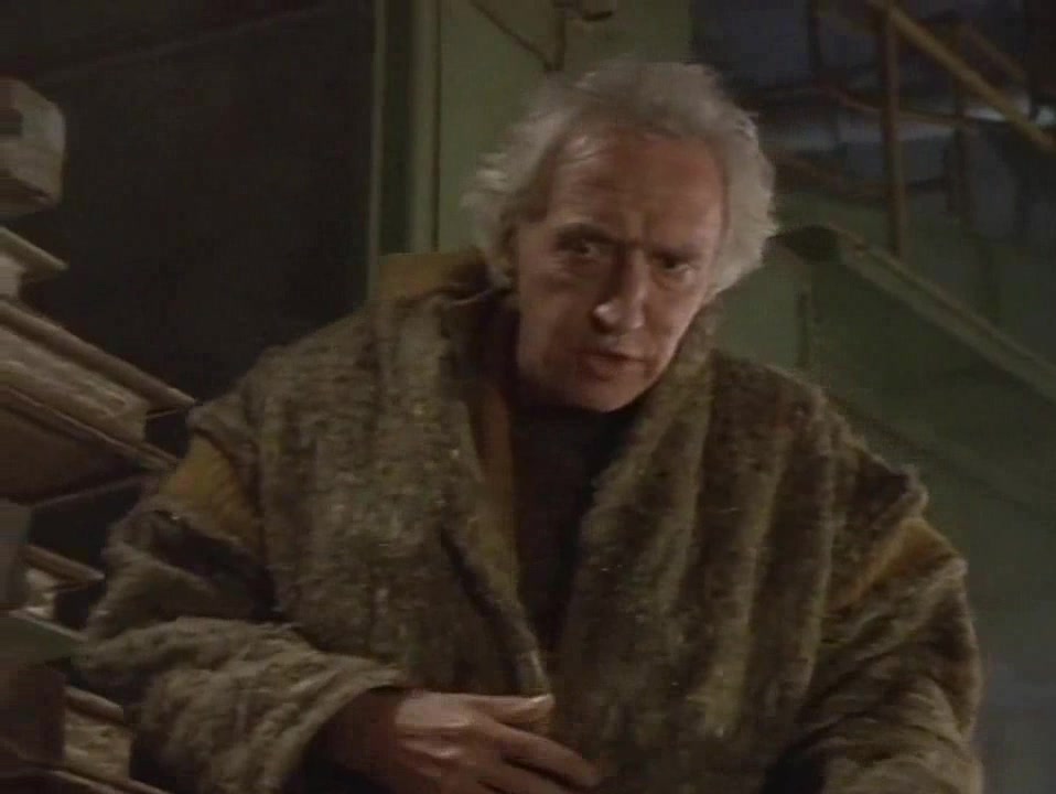 Бегство с Юпитера 5 серия Бегство с Юпитера 5 серия