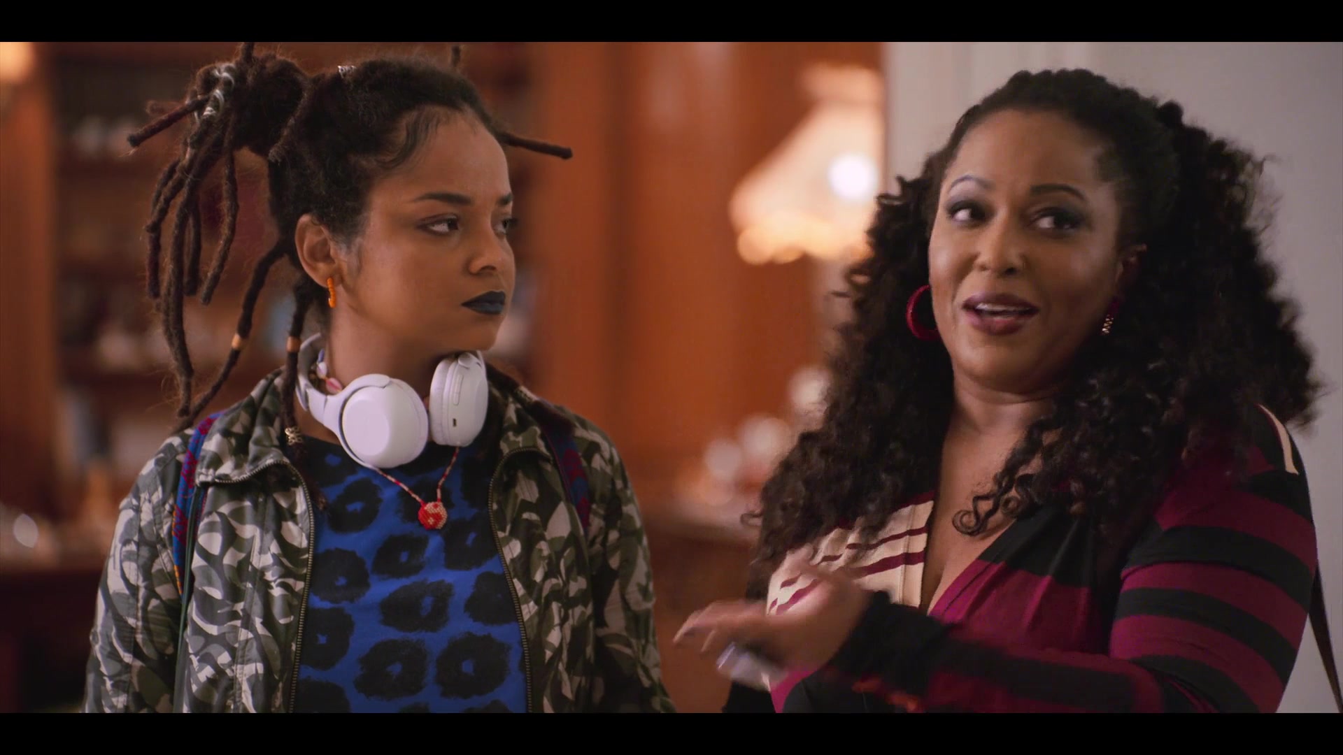 Не вызывая подозрений 1 серия Не вызывая подозрений 1 серия