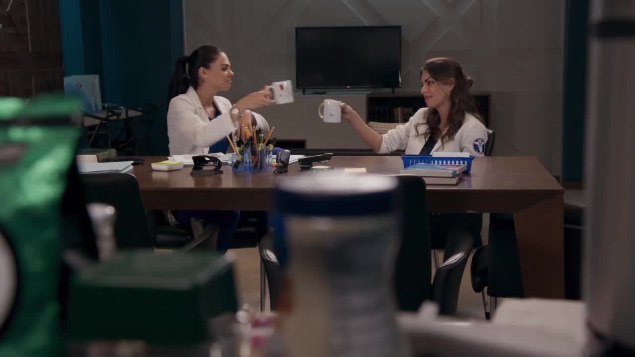 Медики, линия жизни 61 серия Медики, линия жизни 61 серия