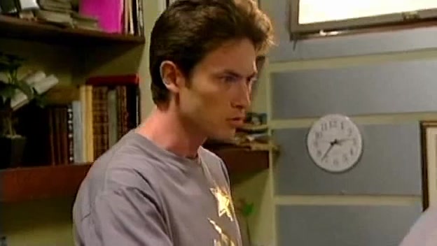 Между строк 15 серия