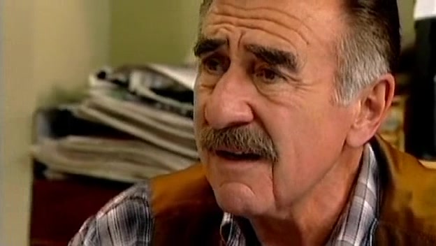 Между строк 3 серия