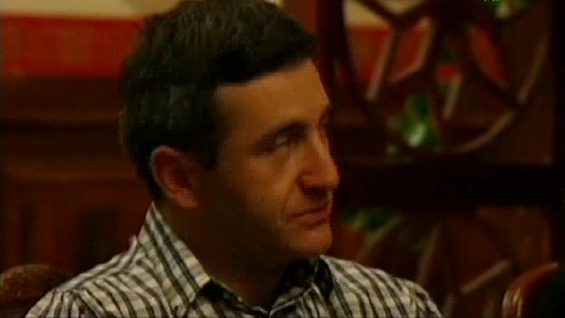 Между строк 7 серия