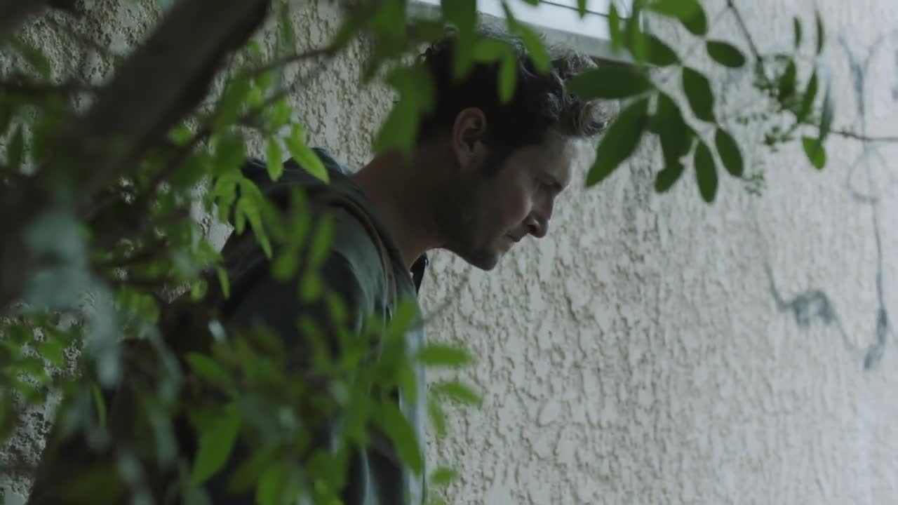 Под чужим флагом 10 серия