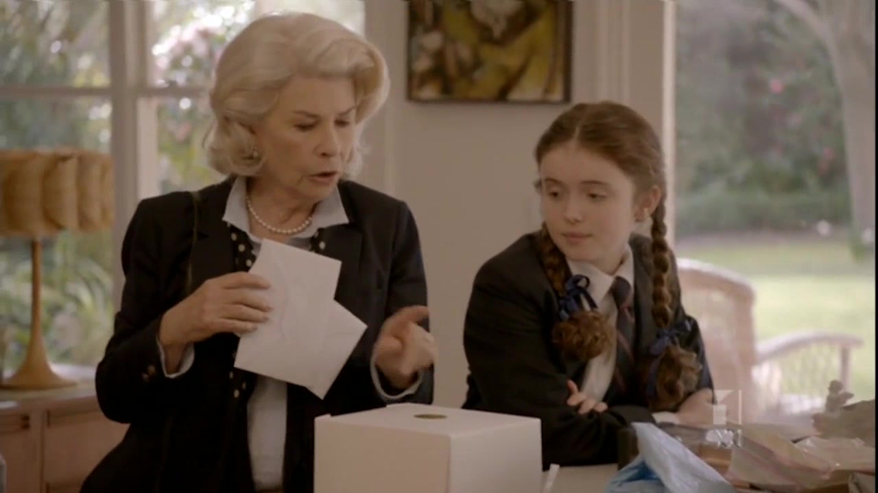 Не с того поля ягодка (2013) 1 серия