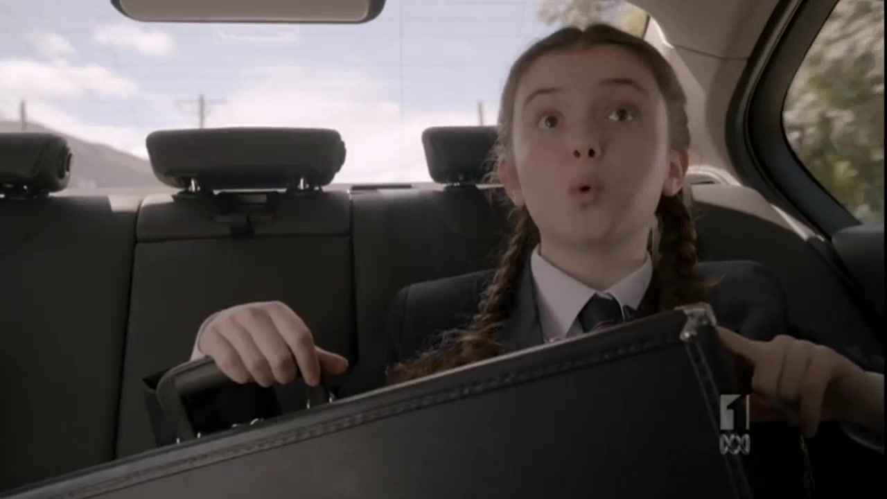 Не с того поля ягодка 5 серия Не с того поля ягодка 5 серия