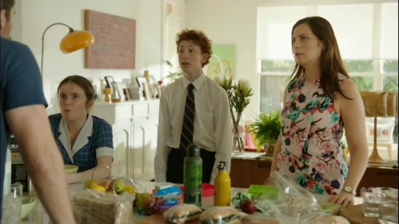 Не с того поля ягодка (2013) 1 серия