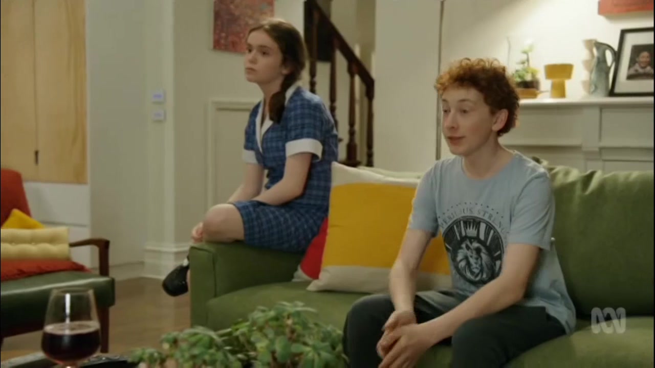 Не с того поля ягодка (2013) 2 серия