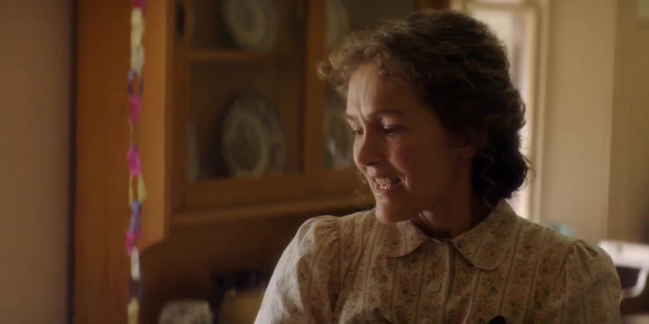 Пикник у Висячей скалы 6 серия