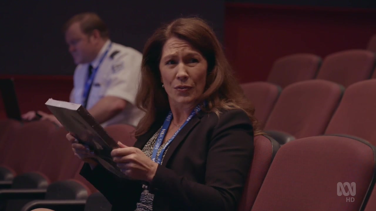 Утопия 1 серия