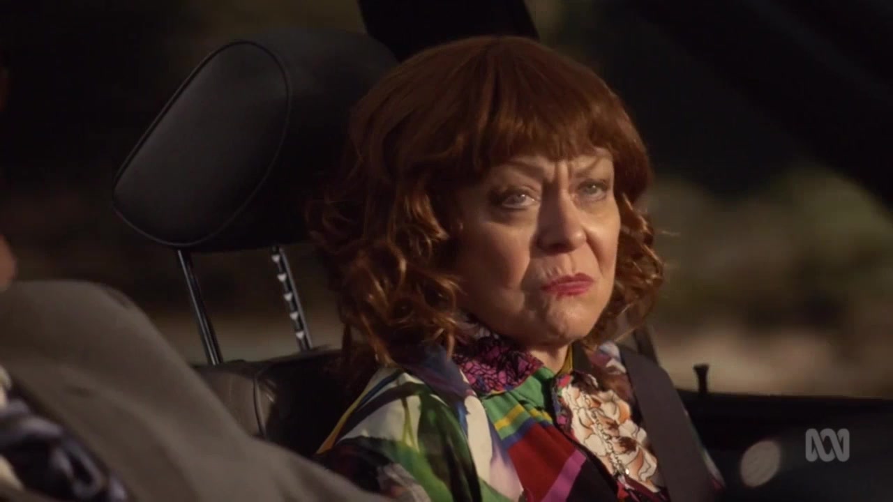 Щурящиеся (2018) 1 серия