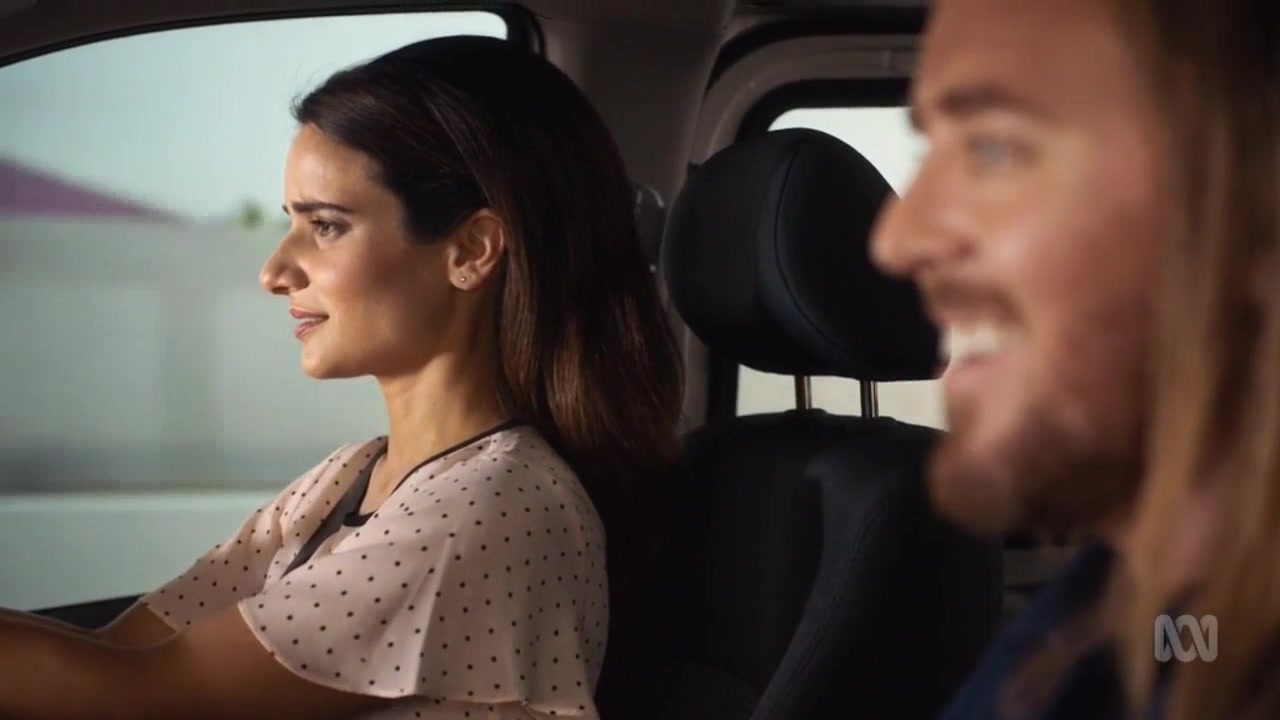 Щурящиеся (2018) 5 серия