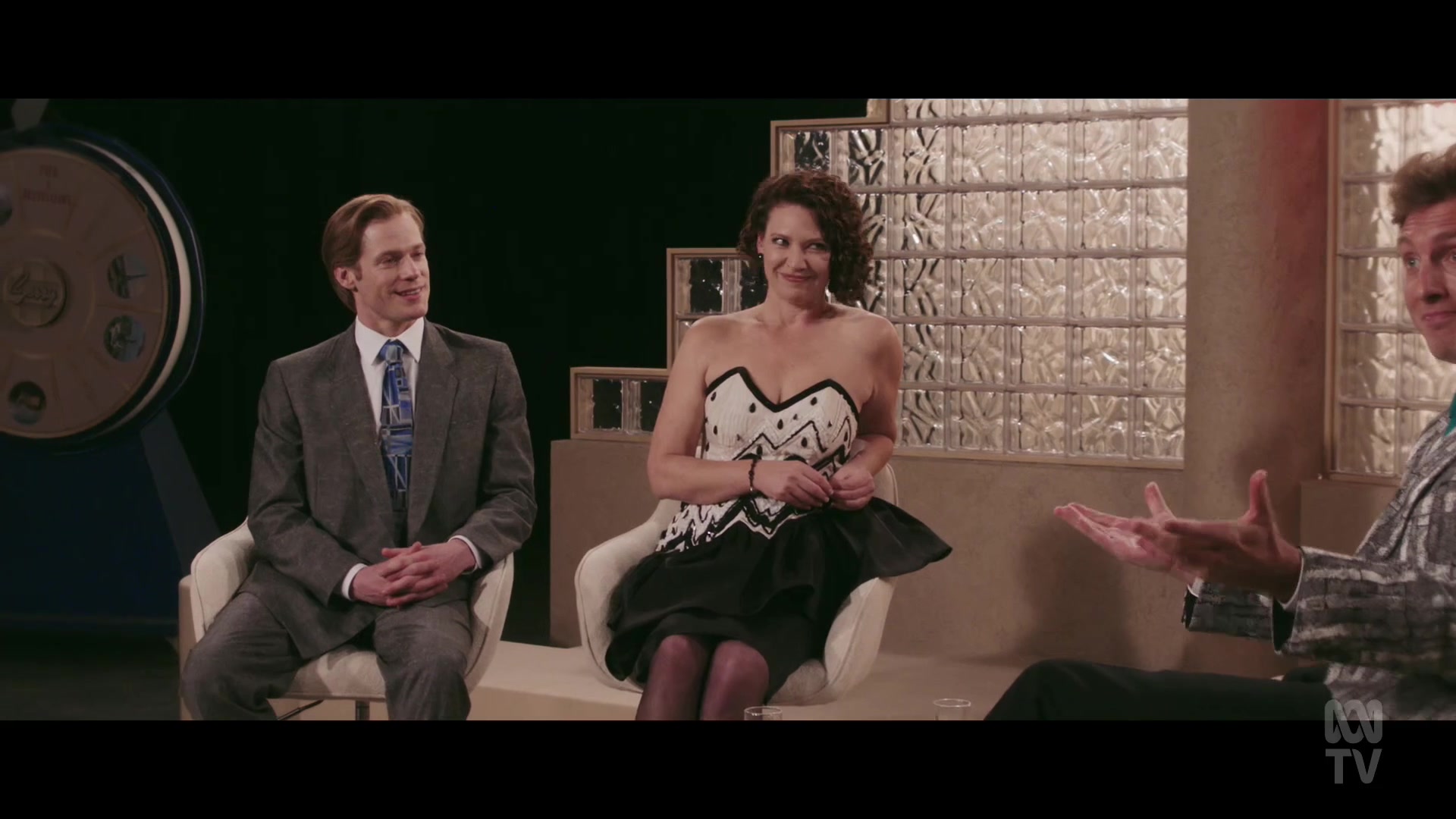 Диктор новостей 1 серия Диктор новостей 1 серия