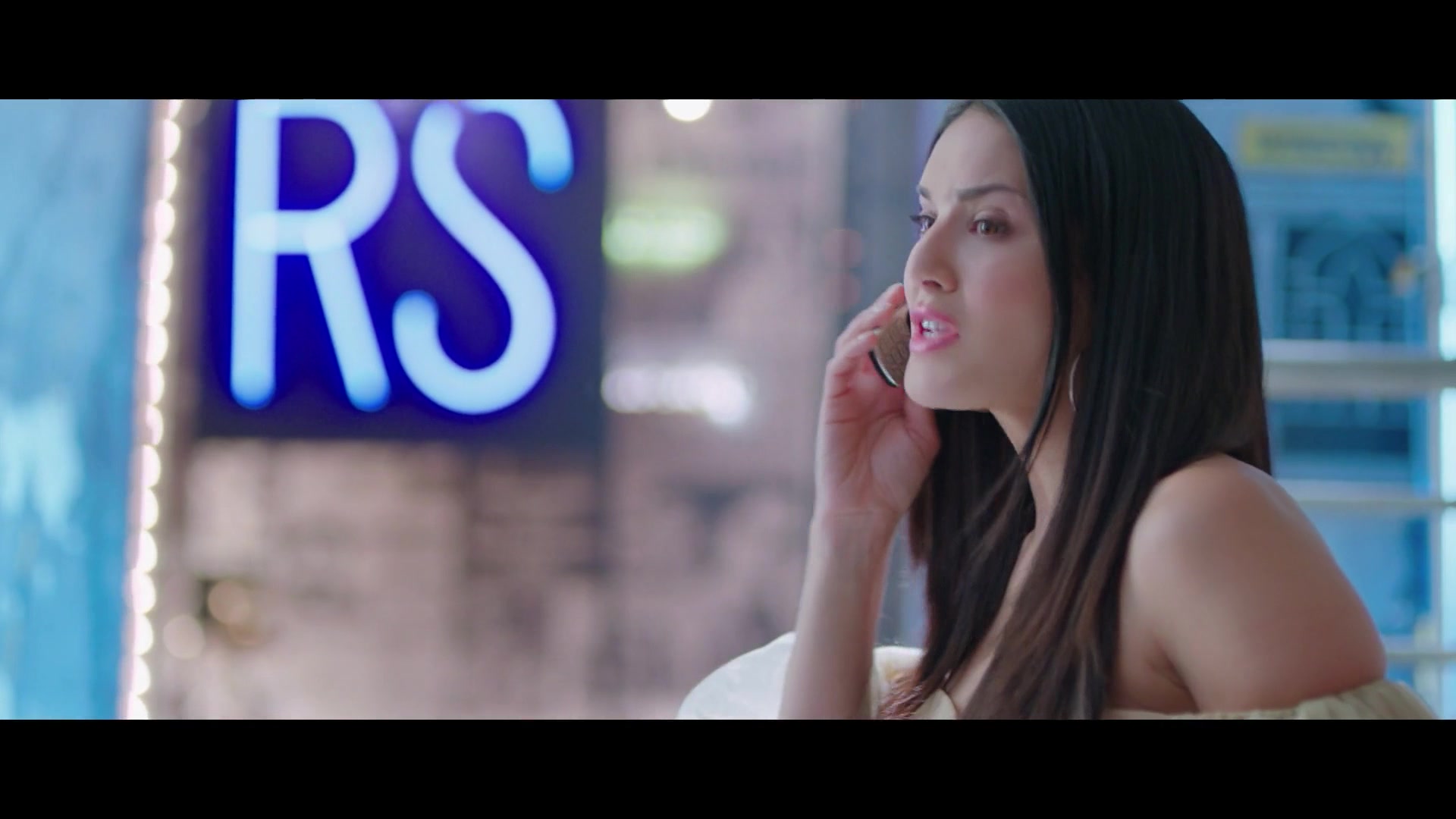 Каренджит Каур: нерассказанная история Санни Леоне (2018) 10 серия