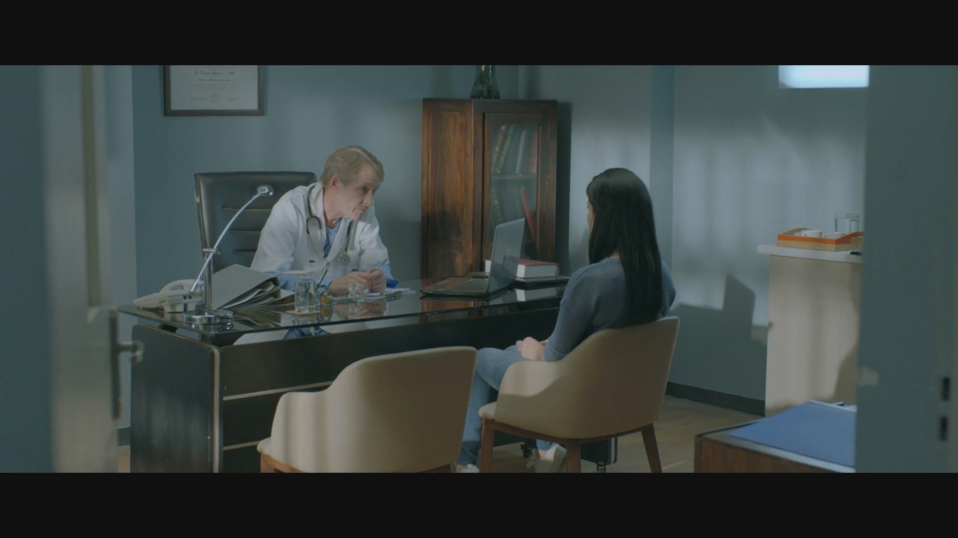 Каренджит Каур: нерассказанная история Санни Леоне 2 серия Каренджит Каур: нерассказанная история Санни Леоне 2 серия