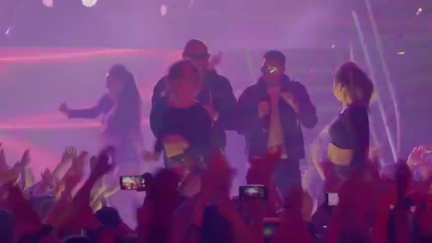 Королева — это я 10 серия