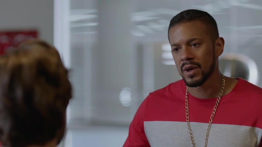 Королева — это я 18 серия