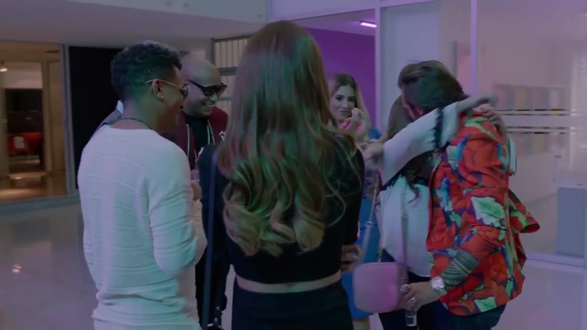 Королева — это я 9 серия