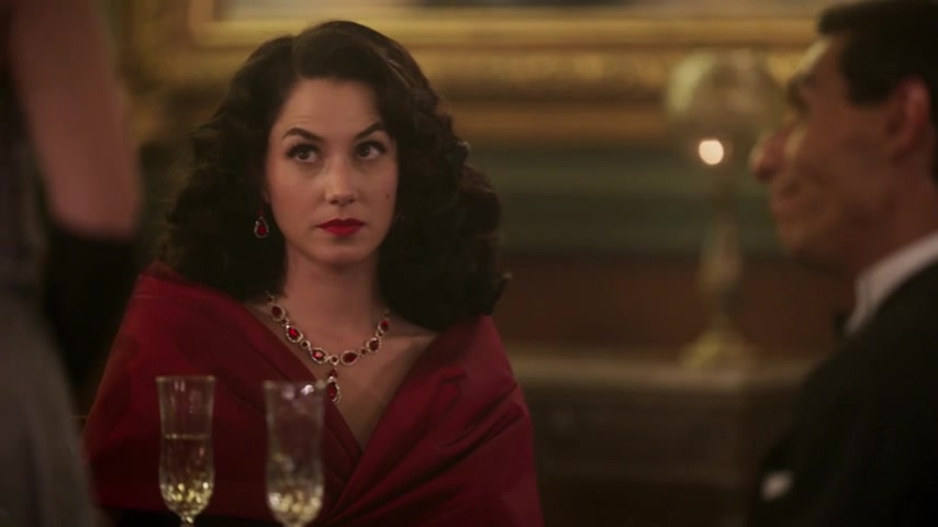 Мария Феликс: История Доньи 4 серия