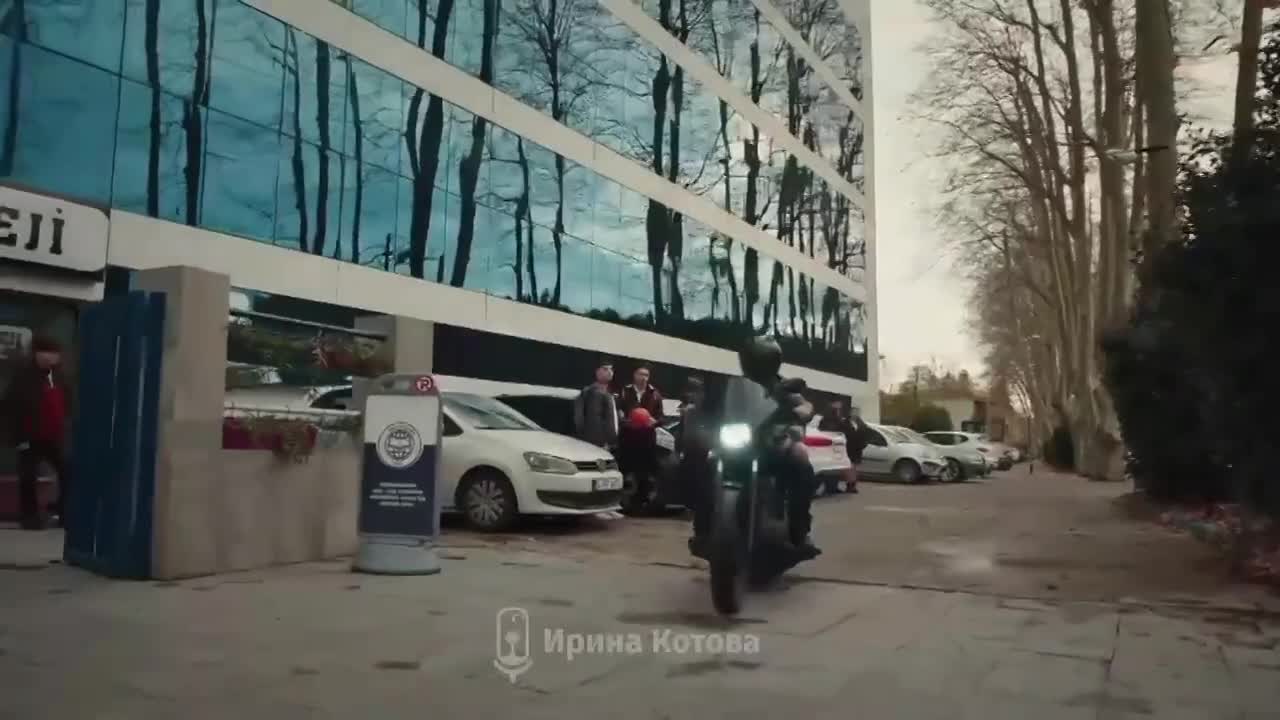 Красные бутоны 2 серия Красные бутоны 2 серия